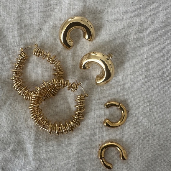 Gold hoops - Picture 5 of 5